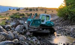 Hakkari’de dere taşkınları riskine karşı çalışma