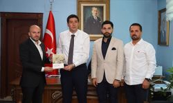 Kaymakam Erdoğan'a "Nehri Dergâhı" eseri takdim edildi