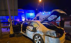 Bingöl'de tır ile otomobilin çarpıştığı kazada 5 kişi yaralandı