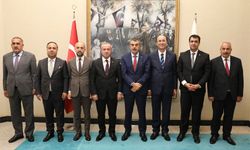 Hakkari heyeti Ankara’da bakanları ziyaret etti