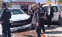 Hakkari'de iki araç çarpıştı: 2 yaralı