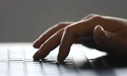 2 bin 34 sosyal medya hesabına erişim engeli