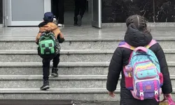 Ağır okul çantaları çocukların sağlığını tehdit ediyor