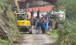 Trabzon'da heyelan: Toprak altında kalan kişi öldü