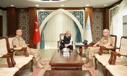 Tümgeneral Uslu'dan Vali Taşypan'a ziyaret