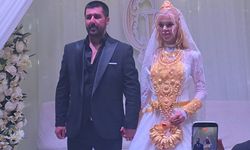 Van'daki düğünde takılan altınlar odunluktan çıktı