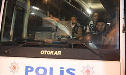 Bayraklı Belediyesi'ne yönelik operasyonda gözaltına alınan 43 şüpheli adliyede