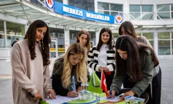 Hakkari Üniversitesinde öğrenci toplulukları tanıtım etkinliği düzenlendi