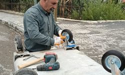 Hakkari’de hasarlı çöp konteynerleri onarıldı