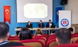 Hakkari Üniversitesinde “7 Ekim’in Üçüncü Yılında Orta Doğu” paneli düzenlendi