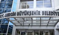 Mersin'de Büyükşehir ve 2 ilçe belediyesine operasyon; Vahap Seçer dahil, 59 gözaltı