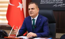 AK Parti’li Tayyar Hakkari eski valisine istifaya çağırdı