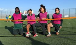 Hakkarili futbolcu kız kardeşlerin hedefi milli forma