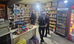 Hakkari’de Zabıta ekiplerinden gece denetimi