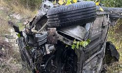Van'da bariyerlere çarpan araç şarampole devrildi, 1 ölü