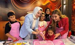 Hakkari'de çocuklar pasta yapım etkinliğinde buluştu