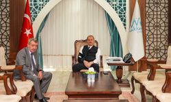 Piruzbeyoğlu’ndan Vali Taşyapan’a ziyaret