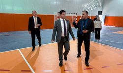 Cumhuriyet İlk ve Ortaokuluna spor salonu açıldı
