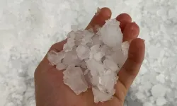 Hatay'ın Arsuz ilçesinde sağanak ve dolu etkili oldu