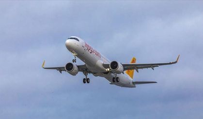 Hamile kadın uçakta erken doğum yaptı