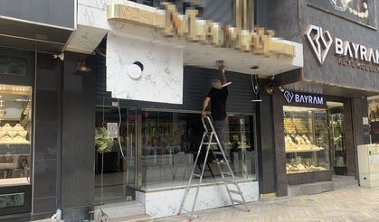 İcralık olan kuyumcu altınları alıp ortadan kayboldu