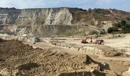 Balçıkta mahsur kalan işçinin cansız bedenine ulaşıldı