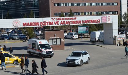 3'üncü kattan düşen 3 yaşındaki çocuk ağır yaralandı