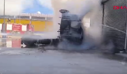 Mardin’de seyir halindeki otomobil yandı