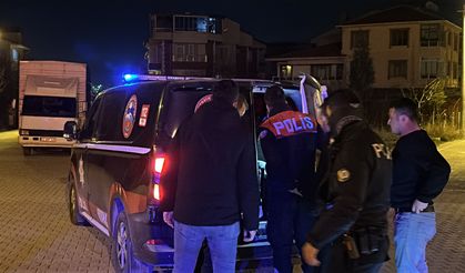 Polisten kaçan sürücünün aracından cezaevi firarisi çıktı