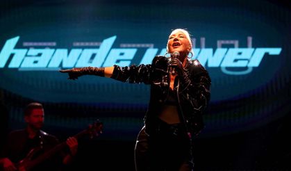 Şarkıcı Hande Yener'e ‘Cumhurbaşkanına hakaret’ soruşturması