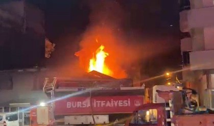 2 katlı evde çıkan yangında öldü