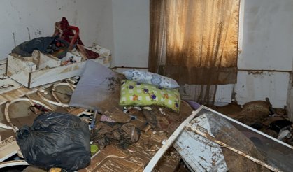 Midyat’ta taşkınlarda su basan 150 ev zarar gördü