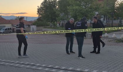 Sanal medyada tartışıp, parkta kavga ettiler