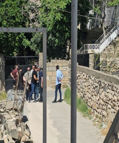 Diyarbakır’da akraba aileler arasında silahlı kavga: 1 ölü