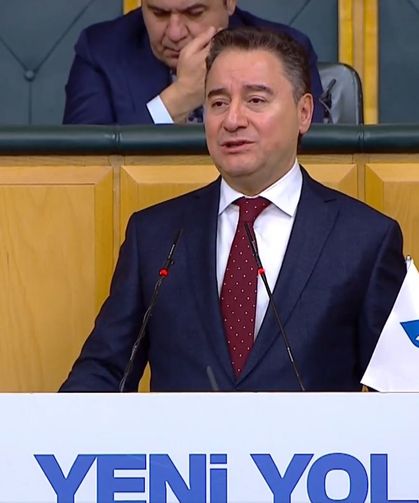 Babacan: Emekli hakkını istiyor