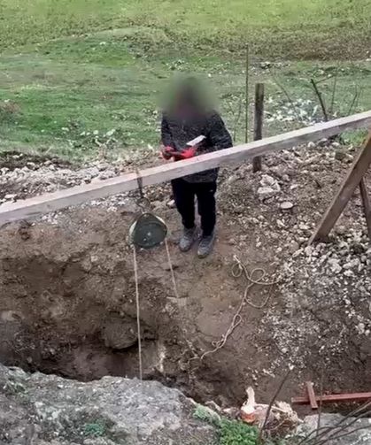 'Kanalizasyon' bahanesiyle kazı yapan 4 defineciye suçüstü