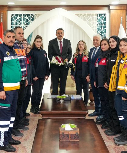 112 personelinden Vali Çelik’e ziyaret