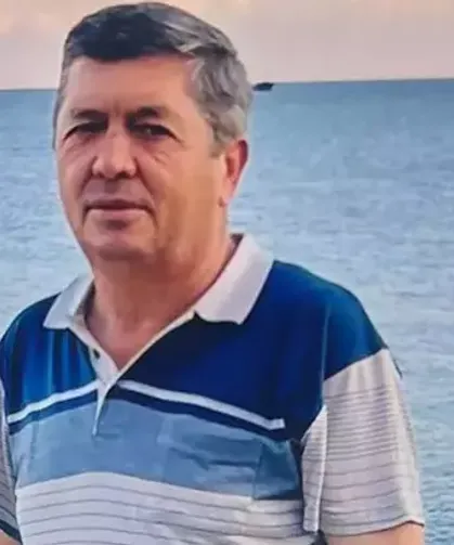 Anten düzeltmeye çıktığı çatıdan düşüp öldü