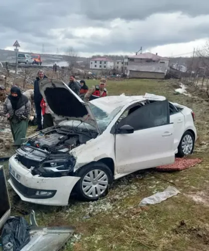 Bingöl'de otomobil şarampole devrildi: 7 yaralı