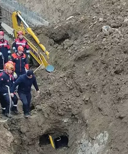 Göçük altında kalan operatör kurtarıldı