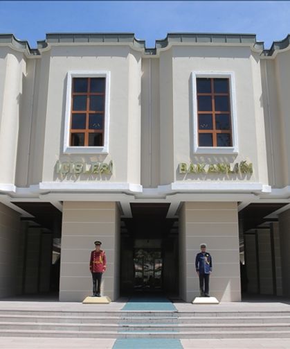 Belediye Başkanı Dede görevden uzaklaştırıldı