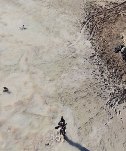 Kaçak avcılar doğa koruma ekiplerine ateş açtı,