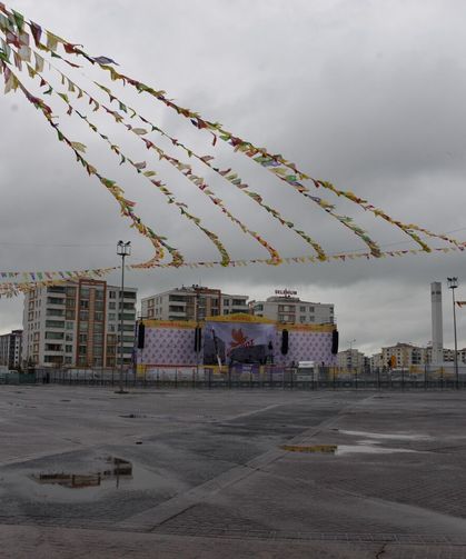 Diyarbakır'da nevruz ateşi için 5 ton odun yakılacak