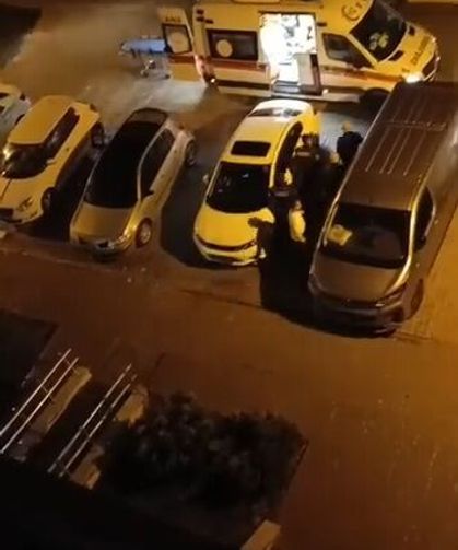 Kız arkadaşını tabancayla başından vurdu