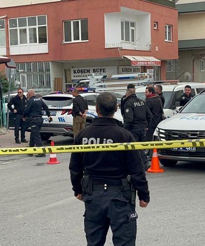 Sanık olduğu duruşmaya katılmayıp şikayetçiye ateş etti