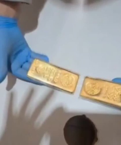 Sırt çantasında 8 kilo kaçak altınla yakalandı