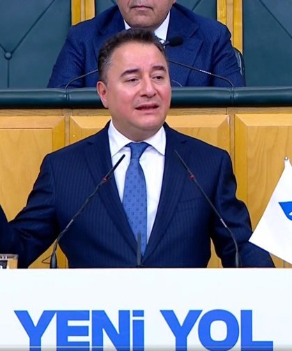 Babacan: Asgari ücret, çay ve simide bile yetmiyor