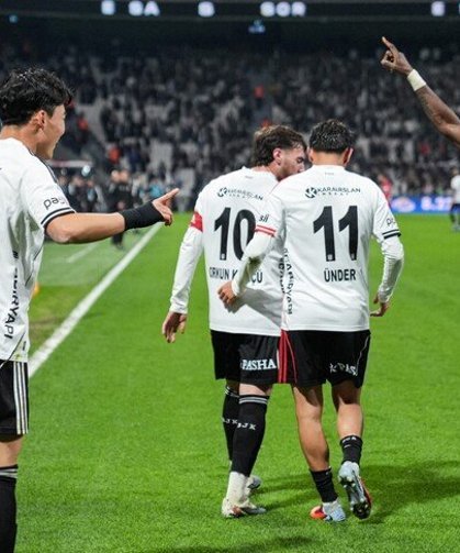 Beşiktaş  Antalyaspor'u  4 golle geçti