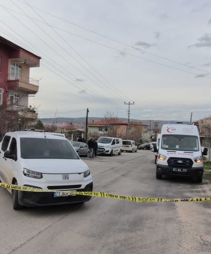 Oğullarının saldırdığı baba hayatını kaybetti