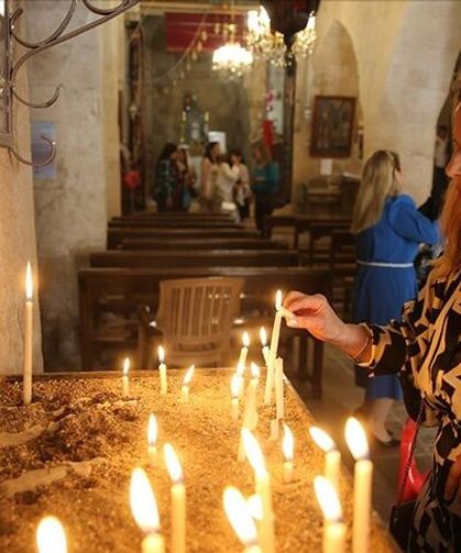 Mardin'de  376 yıllık kilisede Paskalya kutlaması